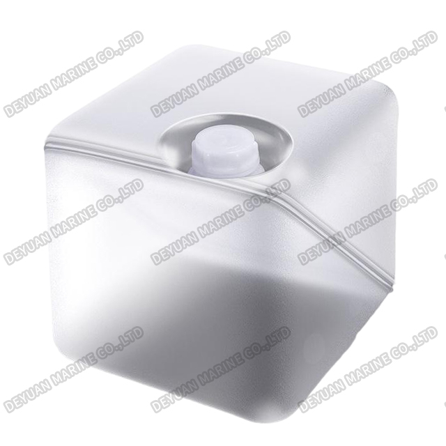 Кубические контейнеры из ПЭВД для пробоотборников нефтепроводов