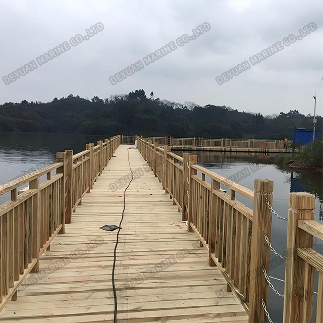 Планк-роуд и лодочный мост