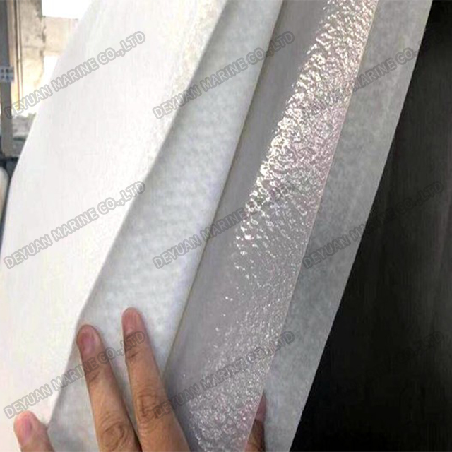 Композитная геомембрана для предотвращения просачивания и изоляции