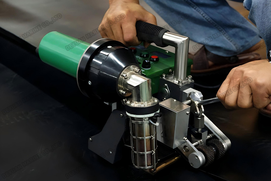 Аппарат для сварки горячим клином LST700-DEYUAN MARINE4