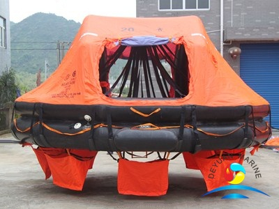 ABS Offshore ADL Type 20 Man, запускающий надувной спасательный плот